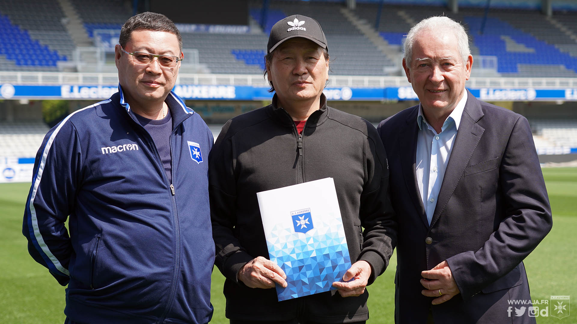 L’AJ Auxerre signe un partenariat avec la Fédération de Shanghai