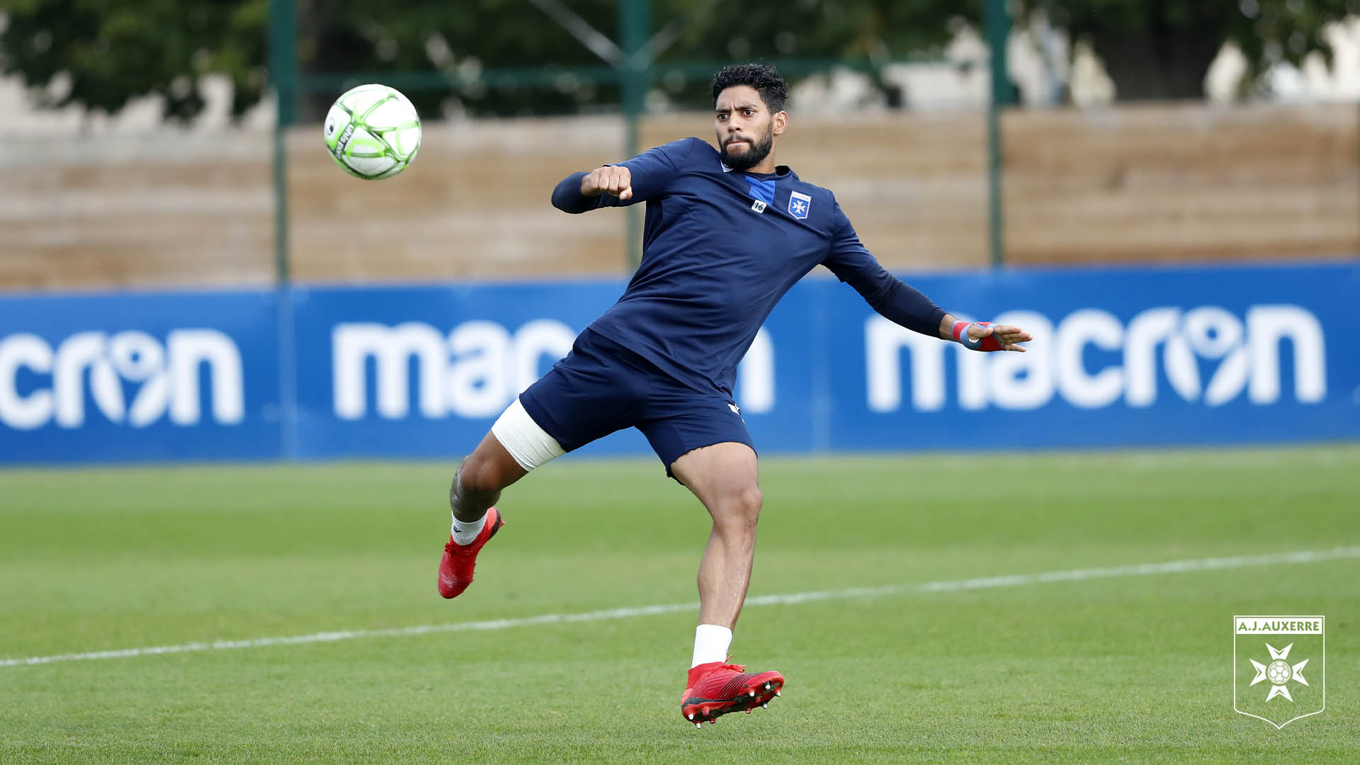 La galerie photos à deux jours d'AJAGF38