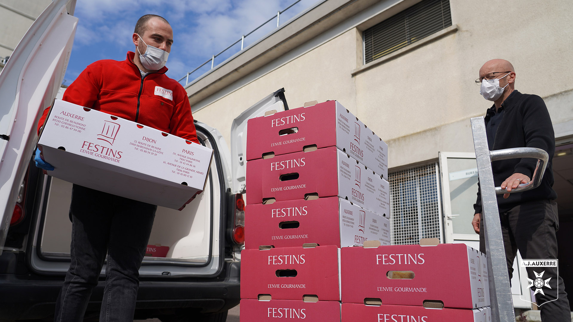 Les joueurs de l’AJA offrent 700 repas à l’hôpital d’Auxerre