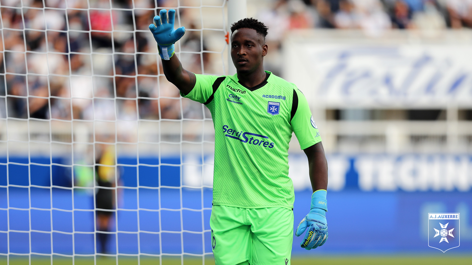 Deux matches de suspension pour Léon