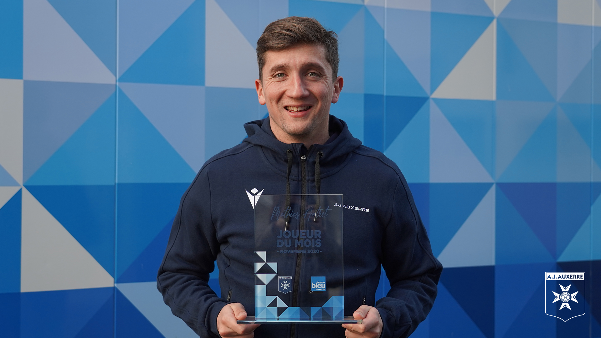 Mathias Autret a reçu son trophée