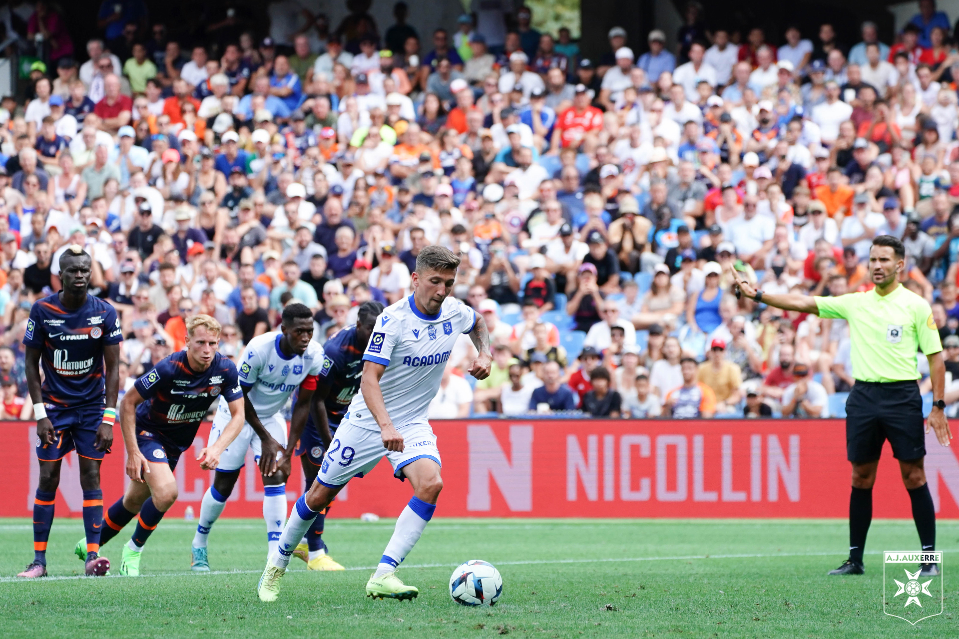 Les arbitres pour Clermont - AJA