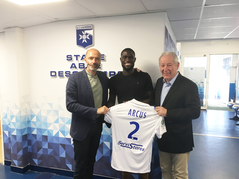 OFFICIEL : Carlens Arcus est Auxerrois !