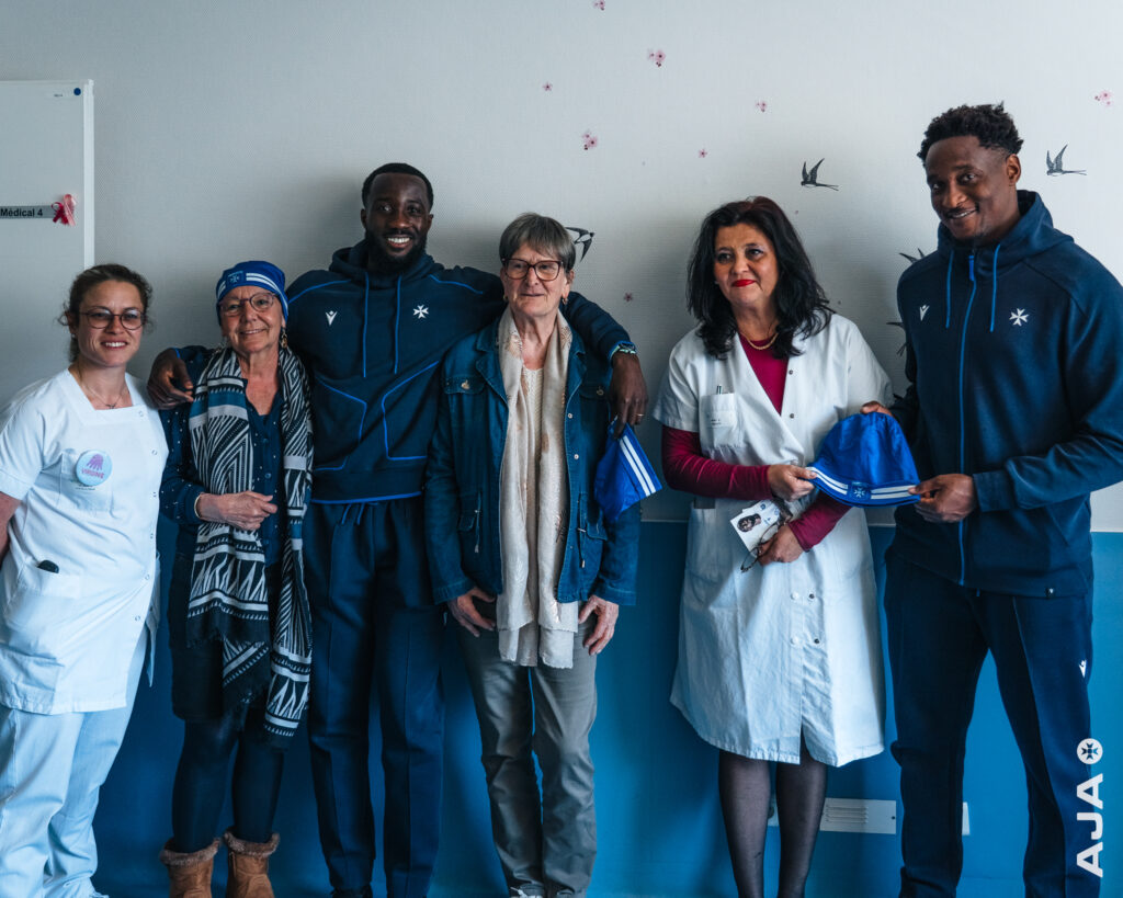 Elisha et Donovan en visite à l’Institut de Cancérologie de Bourgogne et au Centre Hospitalier d’Auxerre